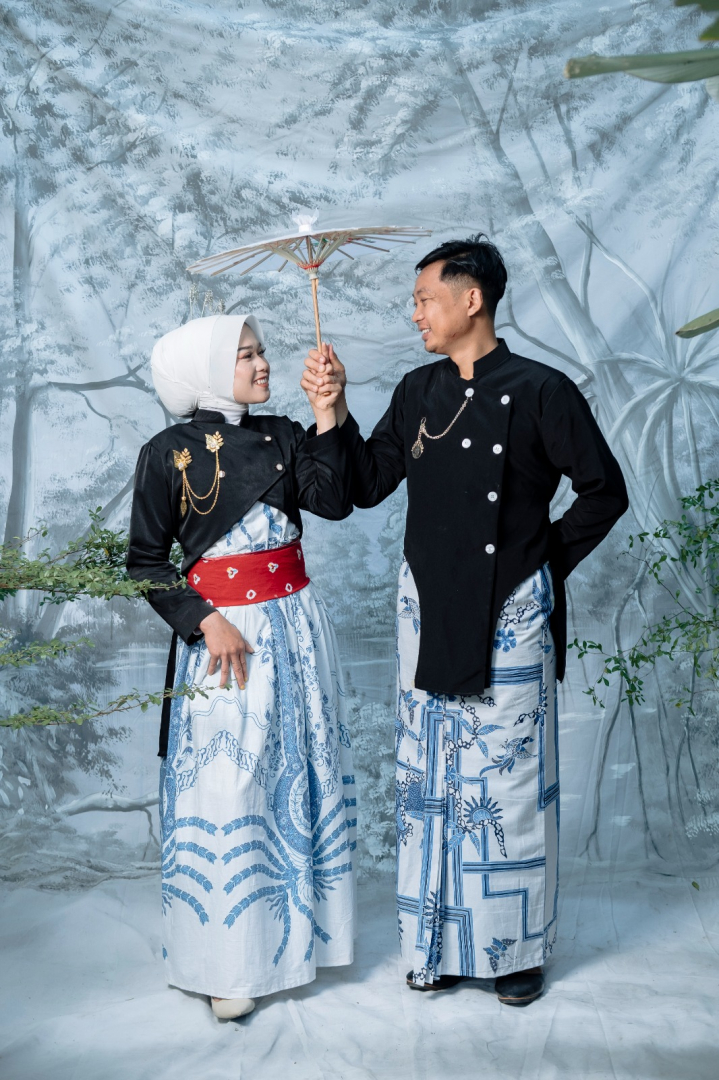 https://ahnafmultimediainvitation.webnikah.com/dirmember/00000028/ahnafmultimediainvitation/photo-276749-326027-l-202507291205.jpg