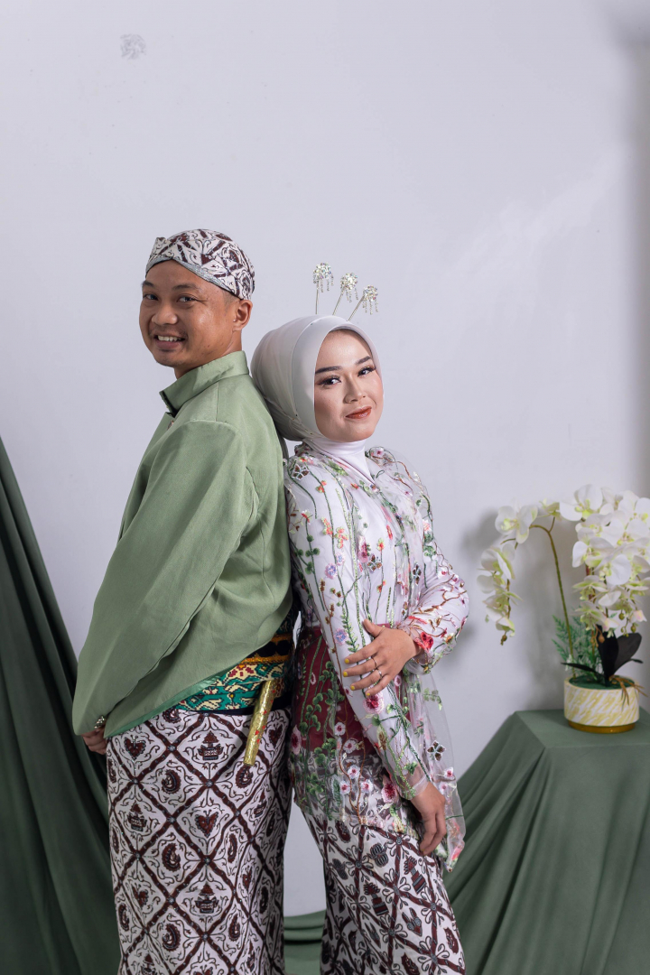 https://ahnafmultimediainvitation.webnikah.com/dirmember/00000028/ahnafmultimediainvitation/photo-276749-326034-l-202507291207.jpg