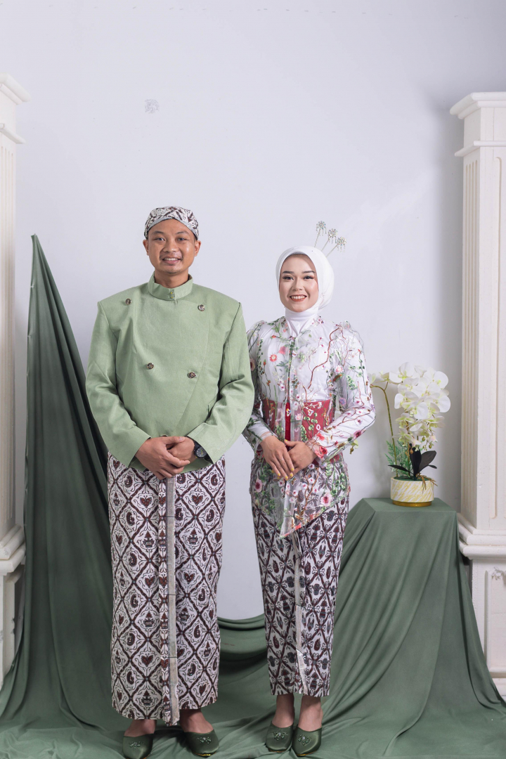 https://ahnafmultimediainvitation.webnikah.com/dirmember/00000028/ahnafmultimediainvitation/photo-276749-326036-l-202507291207.jpg