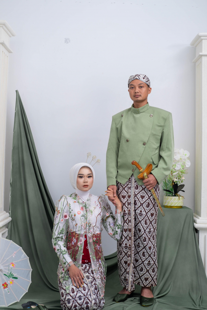 https://ahnafmultimediainvitation.webnikah.com/dirmember/00000028/ahnafmultimediainvitation/photo-276749-326039-l-202507291208.jpg